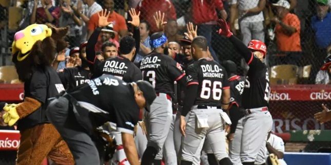 Escogido sigue dentro de la clasificación tras victoria sobre Licey