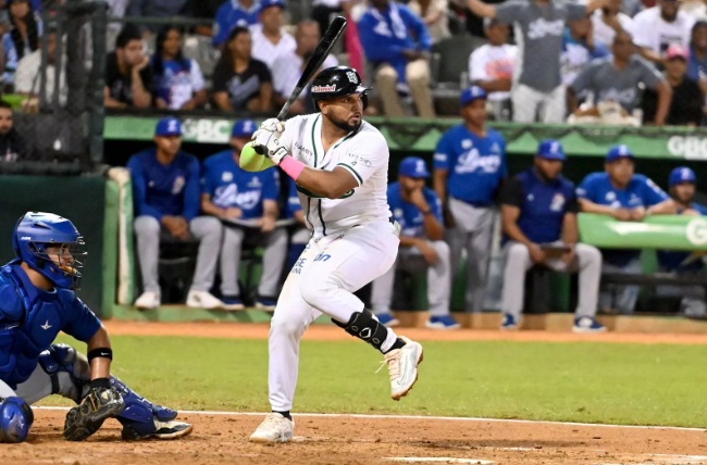 Las Estrellas Orientales derrotan a los Tigres de Licey