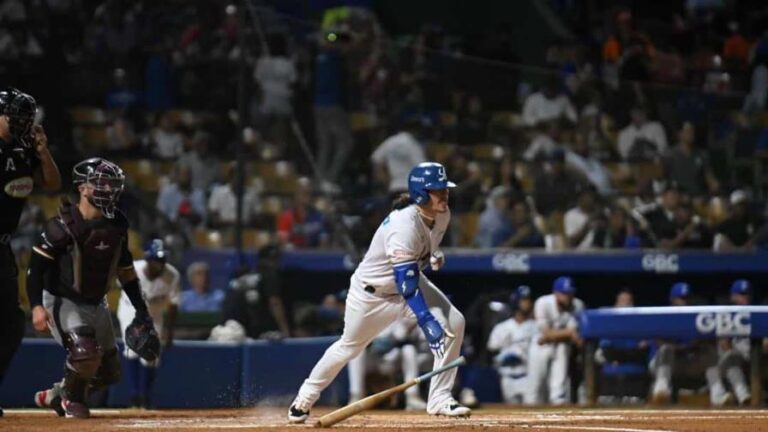 Licey prolonga la agonía del Escogido al ganar 5-2