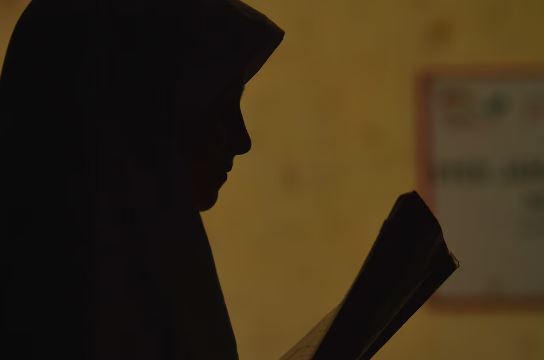 Talibanes ordenan a la ONG en Afganistan despedir a mujeres contratadas