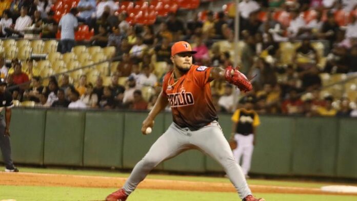 Toros derrotan a las Águilas y aumentan