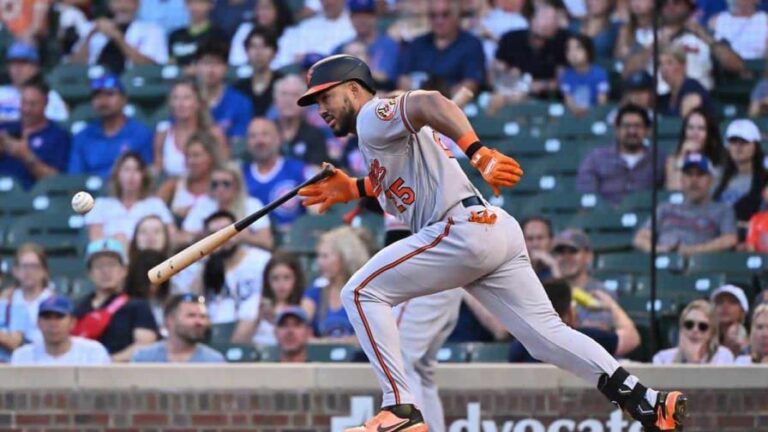 Anthony Santander acuerda con los Azulejos por cinco años y US$90 millones