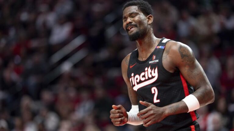 Avdija anota 30 y Blazers superan a su excompañero Lillard y a Bucks