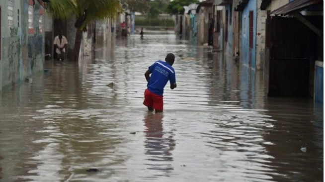 Cabo Haitiano, segunda ciudad más importante de Haití, sufre inundaciones persistentes por lluvias persistentes