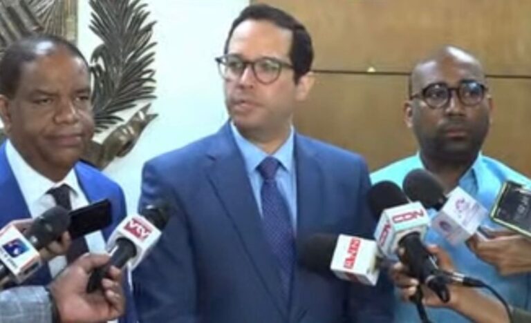 PRM, PLD y FP presentan iniciativa de diálogo sobre candidaturas independientes