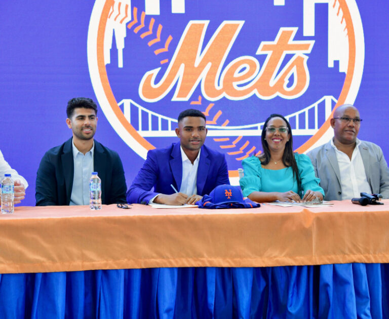 «No espero defraudar a los Mets» dice prospecto Elián Peña, de 17 años, tras firmar por US$5 millones