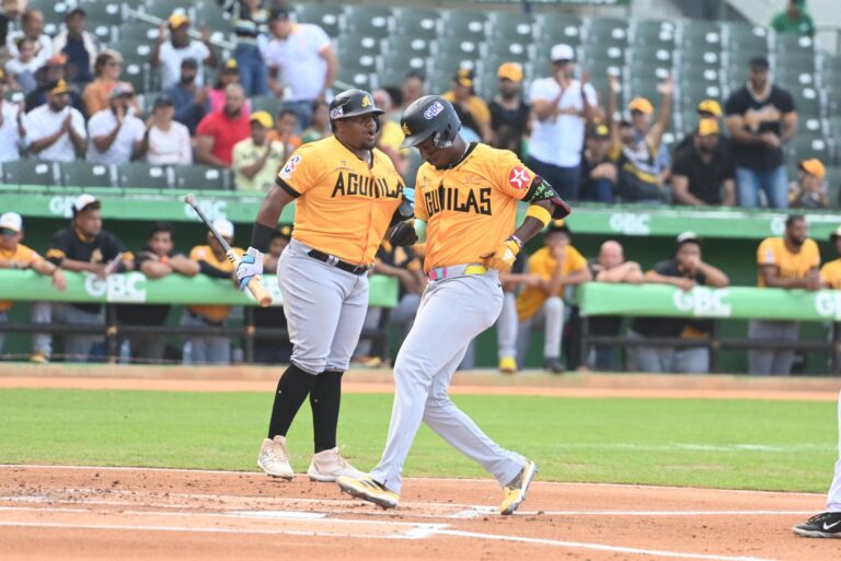 Estrellas Orientales vencen 3-2 a las Águilas Cibaeñas