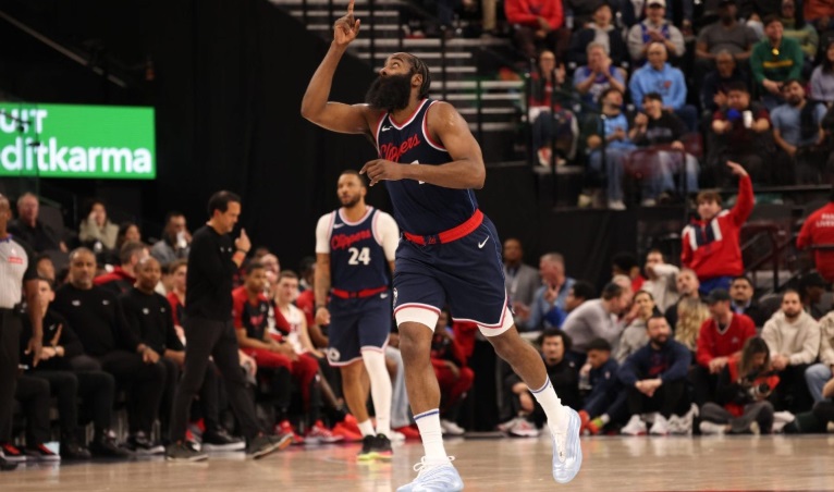 James Harden renovará con los Clippers por dos años y 81.5 millones de dólares