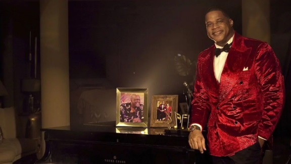 Jandy Ventura trae la residencia “Johnny Vive” al Salón La Fiesta del Hotel Jaragua en marzo