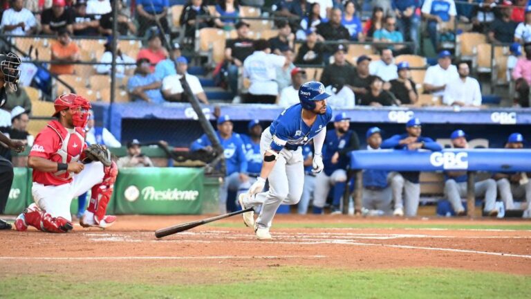 Licey vence al Escogido y se afianza en la cima