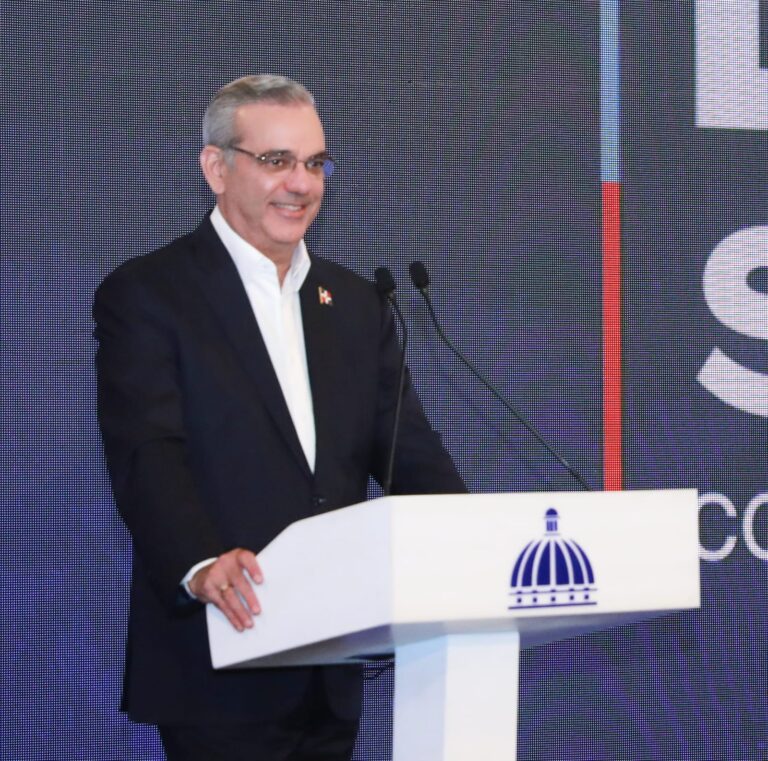 Gobierno presidente Abinader contempla emitir primer pasaporte electrónico en agosto de 2025