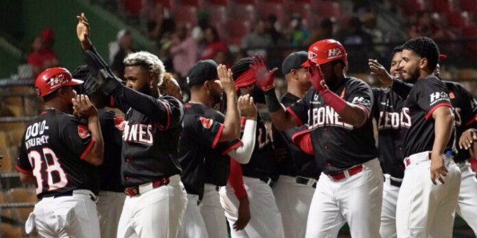 Leones se alejan de Estrellas y se acercan a la final