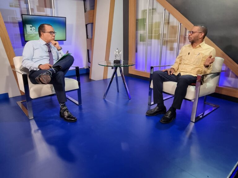 Oscar Almanzar desnuda la situación de los motoconchistas; ve complicidad en carreras de motos; valora a Castro Marte