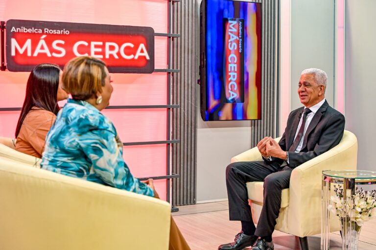 Ricardo de Los Santos asegura que en menos de un mes habrá una solución entre Barrik Gold y comunitarios de Cotuí