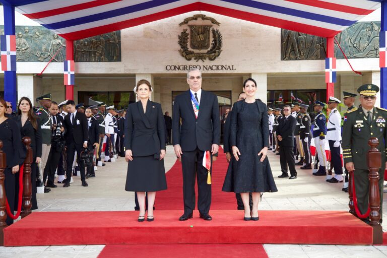 Presidente Abinader resalta crecimiento del empleo, mejoras salariales y sectores de mayor valor agregado