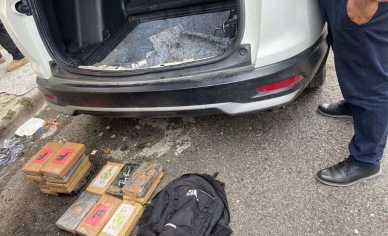 Apresan presunto implicado en red de narcotráfico tras decomiso de 20 paquetes de narcóticos en SDN