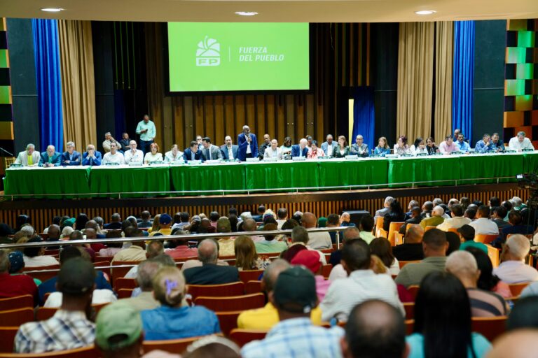 ¡A casa llena! Fuerza del Pueblo realizó asamblea de dirigentes en el Distrito Nacional