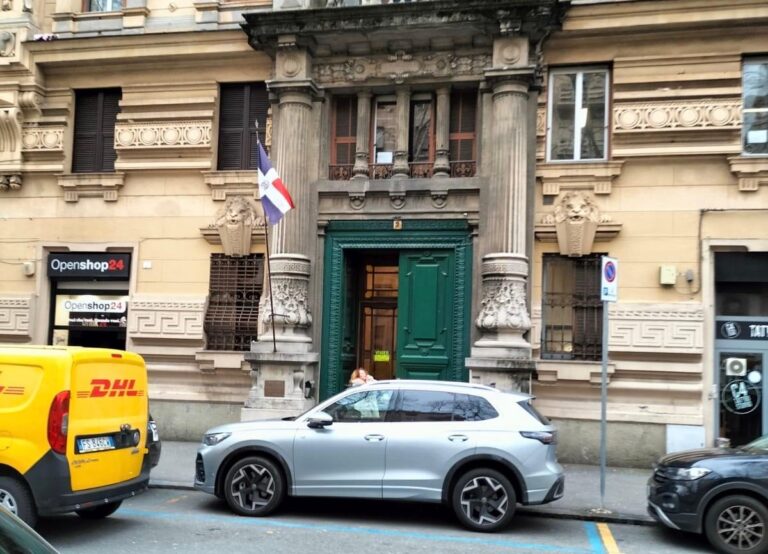 Denuncian supuesta corrupción en consulado de Génova, Italia