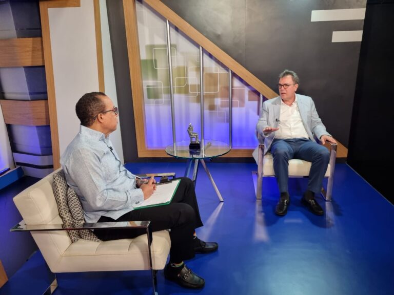 Dr. Jottin Cury: “Sentencia TC sobre los independientes debilita democracia; pido aplicar la ley para repatriar haitianos”