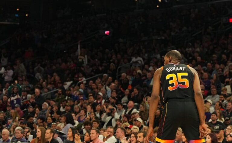 Kevin Durant, octavo jugador en llegar a los 30.000 puntos