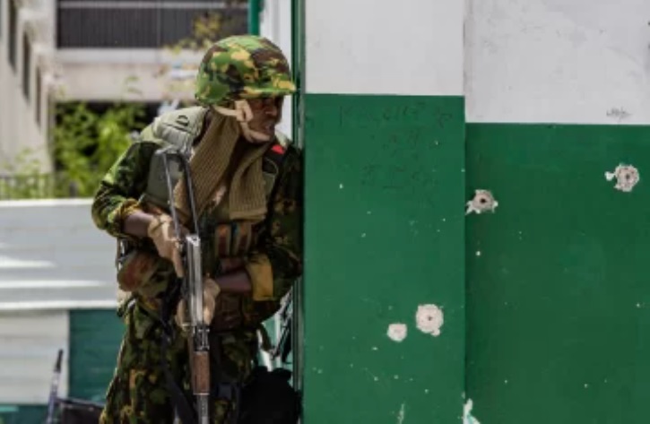 Muere en Haití un oficial de la Fuerza Multinacional de Apoyo tras ser herido de bala