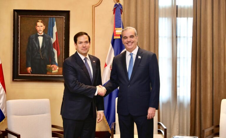 Presidente Abinader recibe en su despacho al secretario de Estado de EE.UU., Marco Rubio