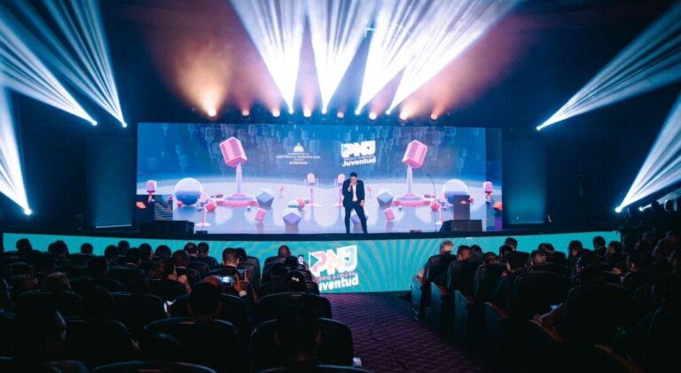 Shadow Blow deslumbra con su fusión de lo clásico y lo urbano en el Premio Nacional de la Juventud