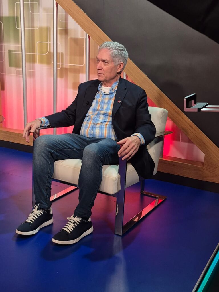 Entrevista- Dice hay que tomar decisiones duras con respeto a polémicas públicas entre ejecutivos equipos de Lidom