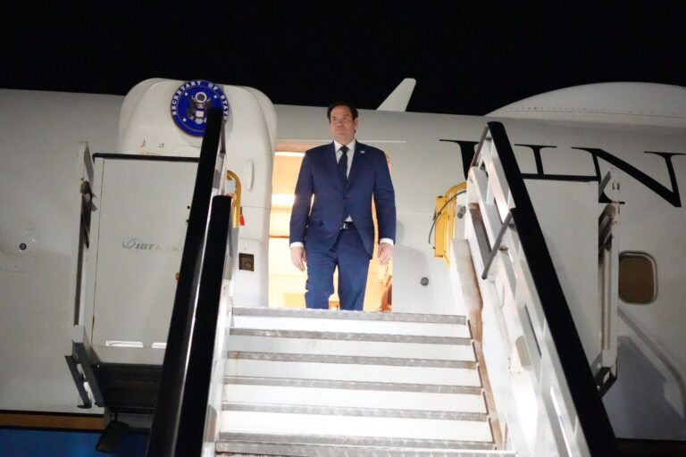 Marco Rubio sale de RD tras culminar su agenda