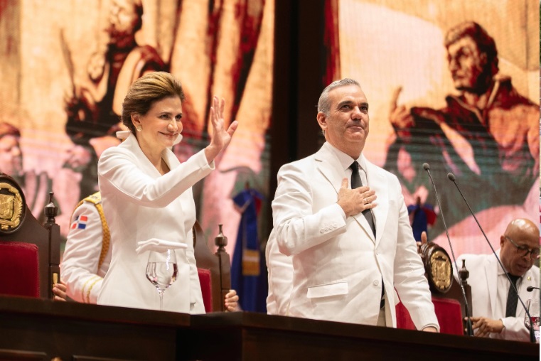 Abinader dice no se involucra en aspiraciones presidenciales de funcionarios del Gobierno