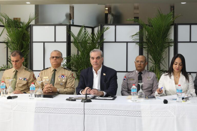 Presidente Abinader encabeza reunión de seguimiento al Plan de Seguridad Ciudadana