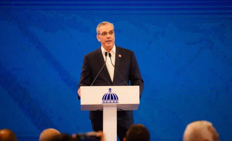 Abinader niega haitianos impidan a autoridades entrar a Friusa y atribuye alta inmigración allí a sector construcción