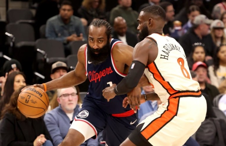 Actuación memorable de James Harden con los Clippers de Detroit