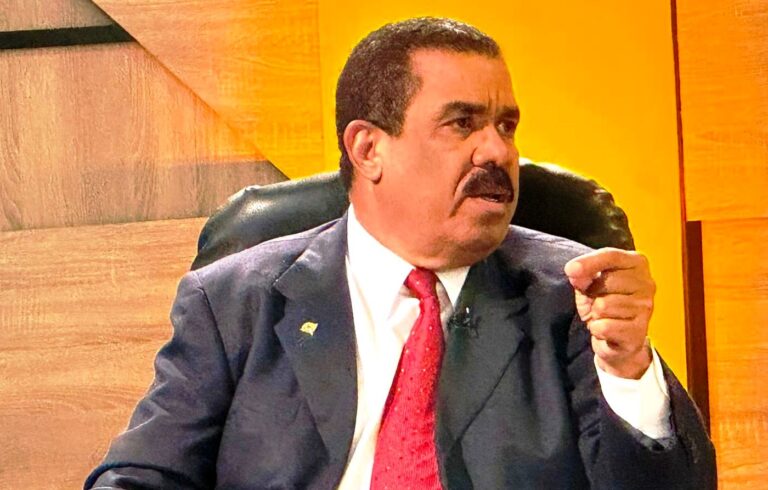 Sánchez Roa: “Fiebre porcina se expande; Gobierno esconde  cifras del arroz; hacen cosas malas en Banco Agrícola”