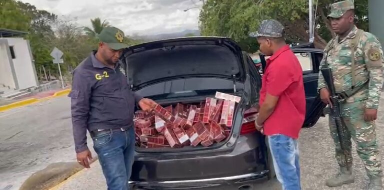 Cabo de la Policía Nacional es sorprendido con un contrabando de 80 mil unidades de cigarrillos
