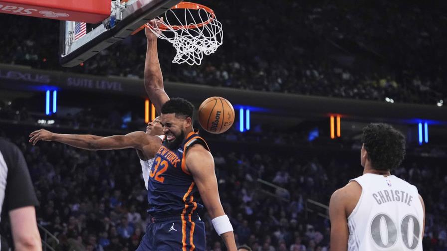 Dominicano Towns logra su primer triple-doble en tres años