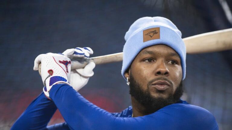 Guerrero y Gausman lucen en victoria de Azulejos frente a Orioles