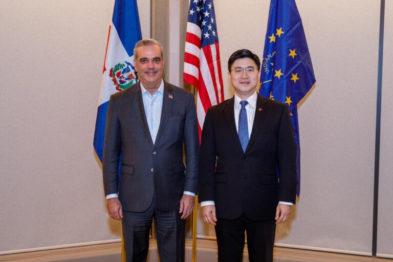 Universidad Purdue y la RD trazan ambicioso camino de colaboración estratégica con la visita del presidente Abinader a sus instalaciones