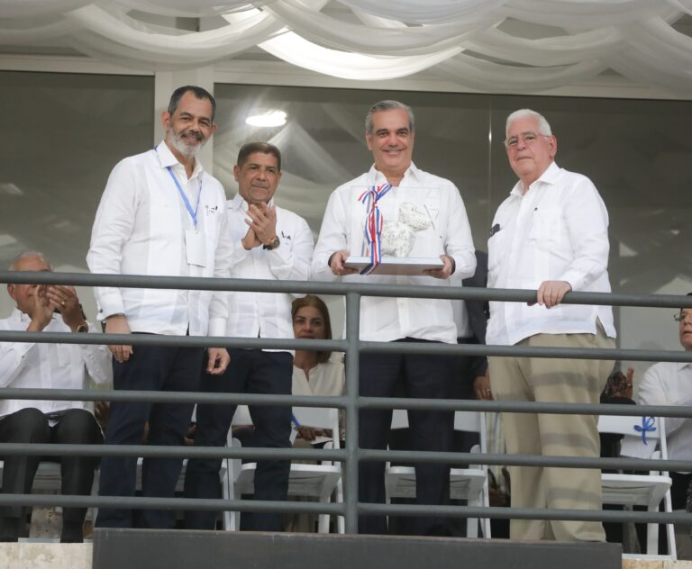 Presidente Abinader inaugura Feria Agropecuaria Nacional 2025; somete proyecto de ley para designar Ciudad Ganadera con el nombre de Dr. Julio Antonio Brache Arzeno