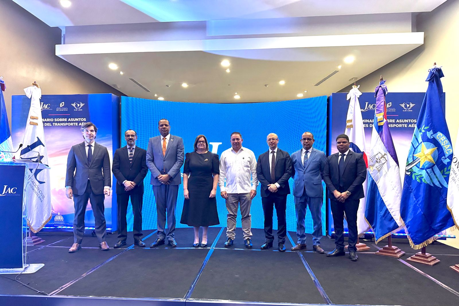 Eddy Alcántara destaca papel de Pro Consumidor en defensa derechos de los pasajeros del transporte aéreo