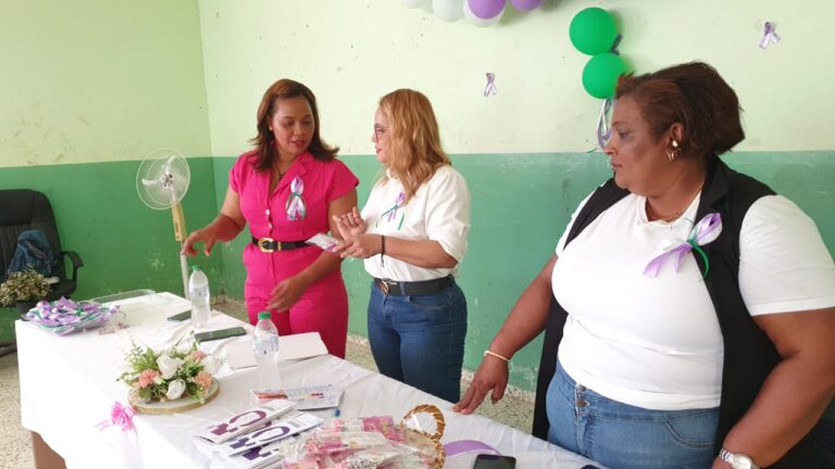 Karen Serrata y dirigentes del PRM conmemoran el Día Internacional de la Mujer en Los Alcarrizos