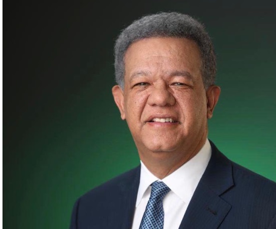 “El dólar anda sin freno, y las reservas disminuyen”, asegura Leonel Fernández