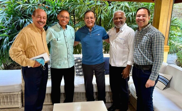 Comisión de Arbitraje y Unidad del PLD visita a Abel Martínez en Santiago de los Caballeros