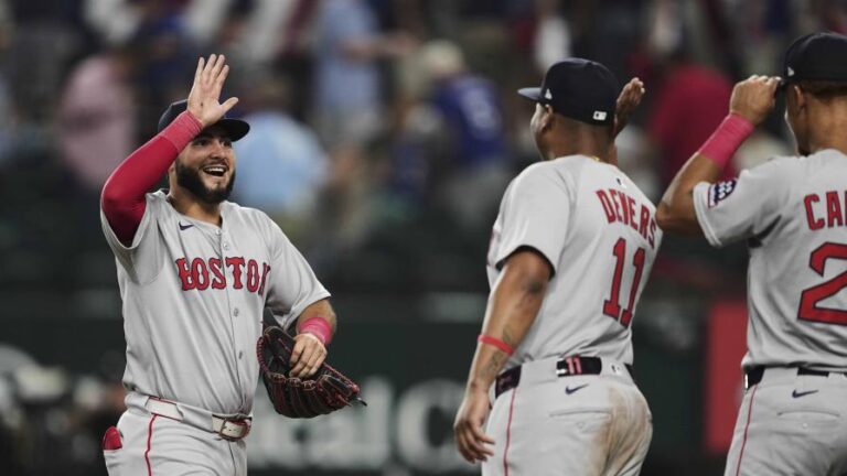 Rafael Devers debuta de 4-0 en su rol como bateador designado