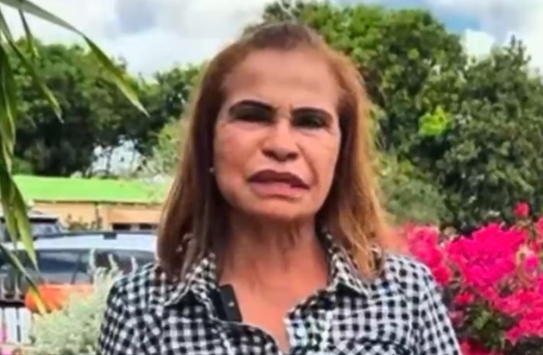 Exsenadora Sonia Mateo abandona a Abel Martínez y pasa a apoyar aspiraciones de Francisco Javier García