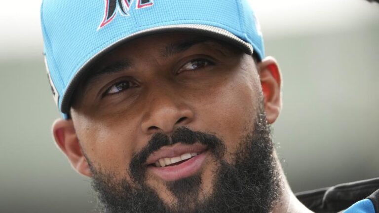 Sandy Alcántara tras volver a lanzar: «Sentí tanta emoción que estuve a punto de llorar»