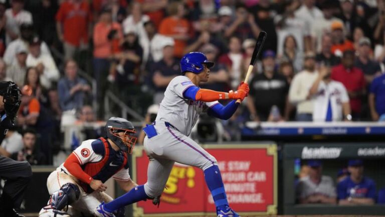 Soto se poncha con 2 a bordo en debut con Mets, que caen ante Astros