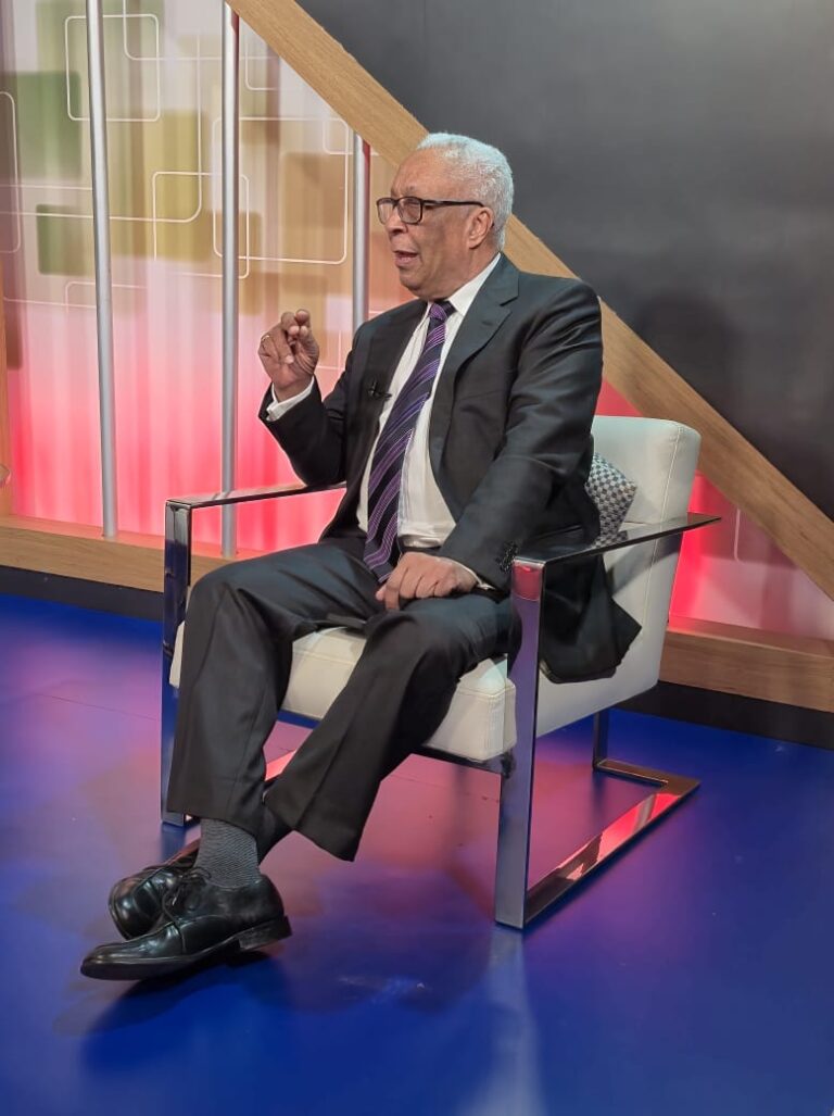 Video- Exministro Hacienda alerta 36% ingresos tributarios se destina pago intereses de la deuda