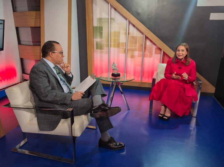 Video- Mayra Jiménez insta al Congreso Nacional aprobar la ley que aplica el cúmulo de penas a feminicidas