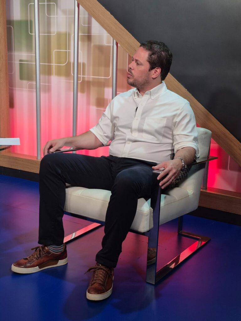 Video- Revela: Programa Vivienda Feliz es transferido del Ministerio de la Presidencia al MIVED